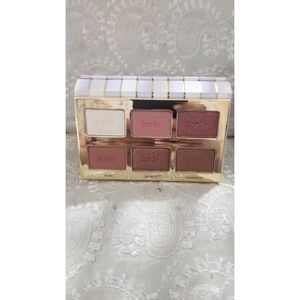 This is the tarte Patisserie Amazonian Clay Palette